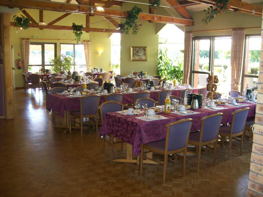 Hotel Restaurant La Tour Romaine - Haguenau - Strasbourg Nord Schweighouse-sur-Moder Екстериор снимка